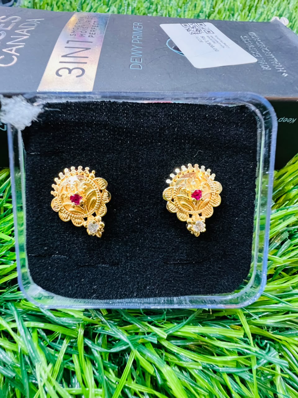 EARRING VI/INDIA View 2