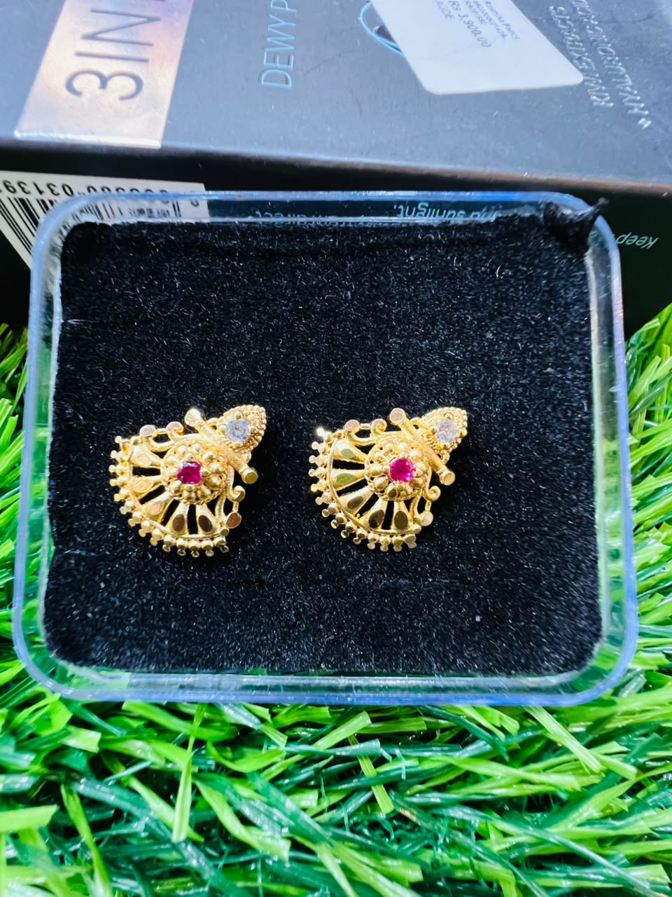 EARRING VI/INDIA View 3