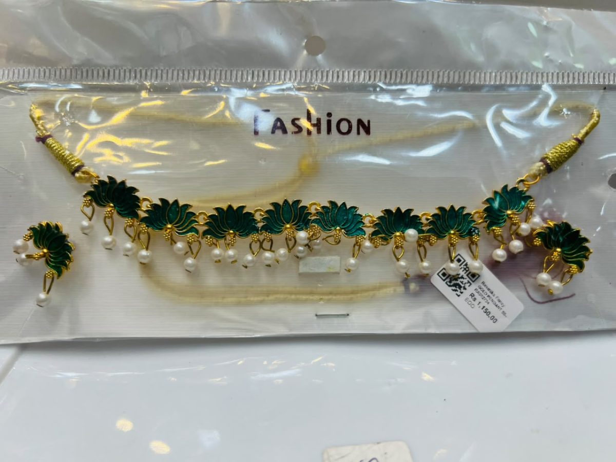 NECKLACE X 8 - Rasmika Fancy
