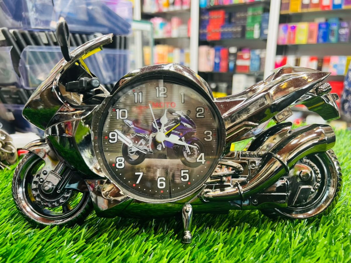 CLOCK  MOTO MODEL NO 005 View 2