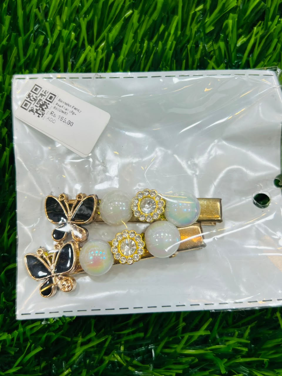 PEARL HAIR CLIP BLACK - Rasmika Fancy