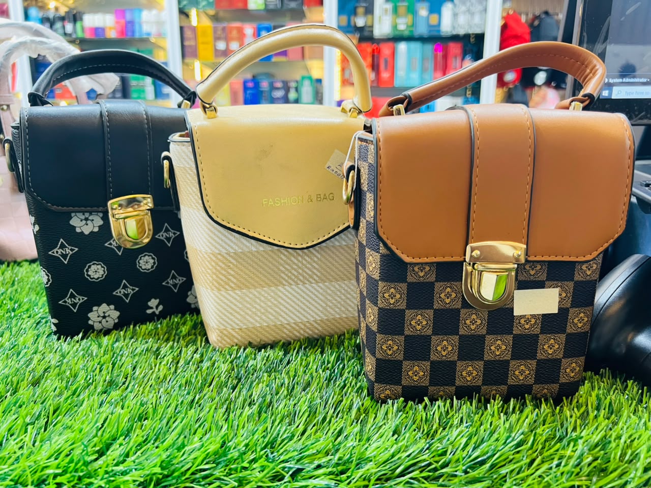 CHECK HAND BAG - Rasmika Fancy