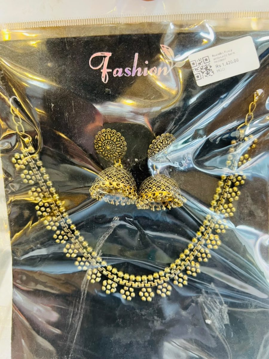 NECKLACE SAFRAZ 38 View 2